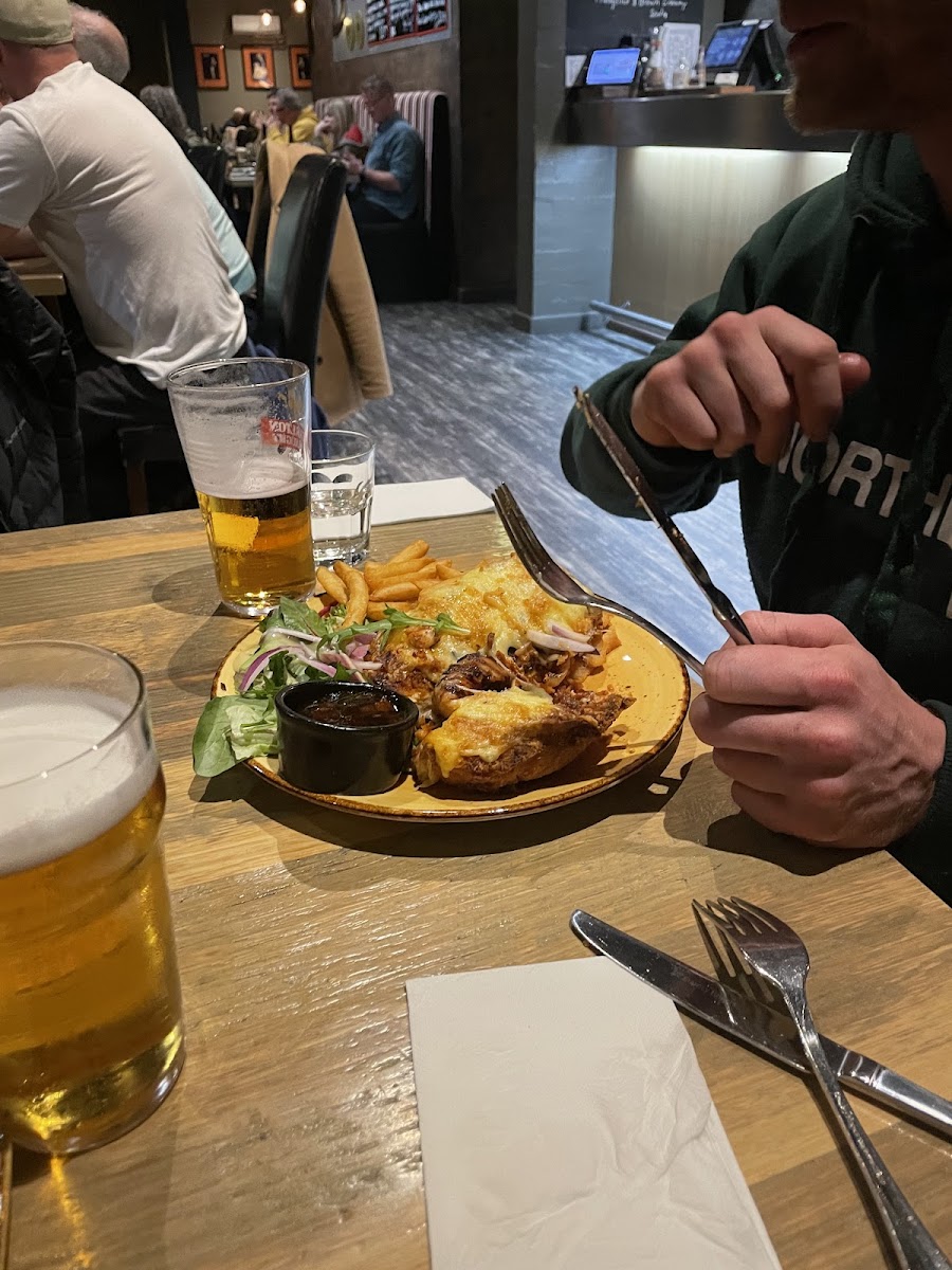 Brougham Arms Hotel-10